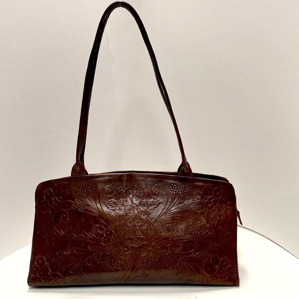 Leaders in Leather brow leather embossed shoulder bag